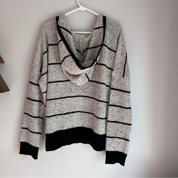 Hem & Thread Striped Hooded Zip Sweater - Picture 4 of 4